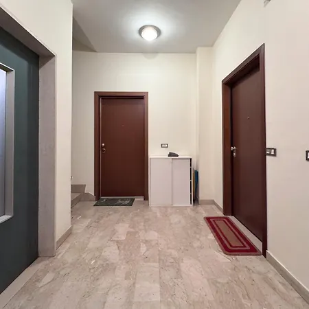 Vittorio Veneto - Spacious And Bright Apartment