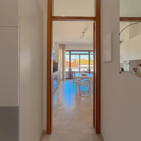 Apartment Vittorio Veneto - Spacious And Bright