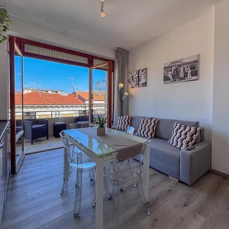 Vittorio Veneto - Spacious And Bright Apartment