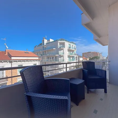 Apartment Vittorio Veneto - Spacious And Bright *