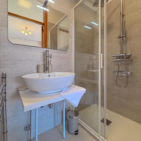 Apartment Vittorio Veneto - Spacious And Bright *