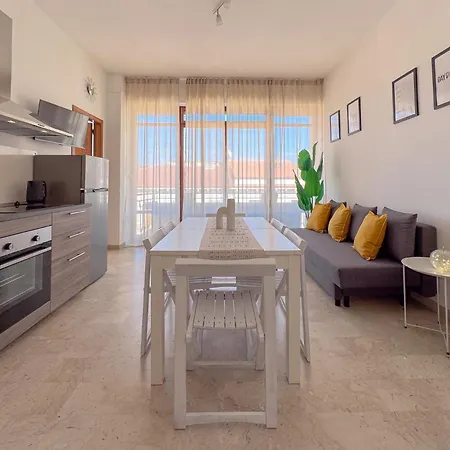 Apartment Vittorio Veneto - Spacious And Bright *